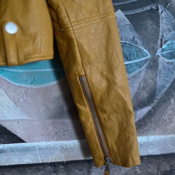 SØSKEN HARLEY DAFFODIL - FAUX LEATHER CROPPED MOTO JACKET - Picture 12 of 16